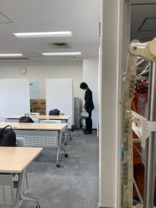 AB055A15-BB47-4676-BE71-9AFAFB2FBEA2